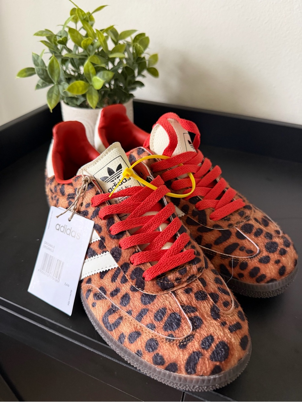 Adidas Samba OG Preloved Red/Leopard Sneakers size 7